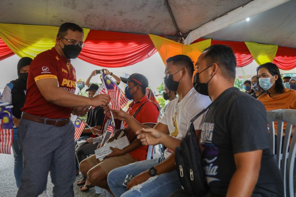 大臣：国人需新思维看疫情 学习与病毒共存.拥抱新常态