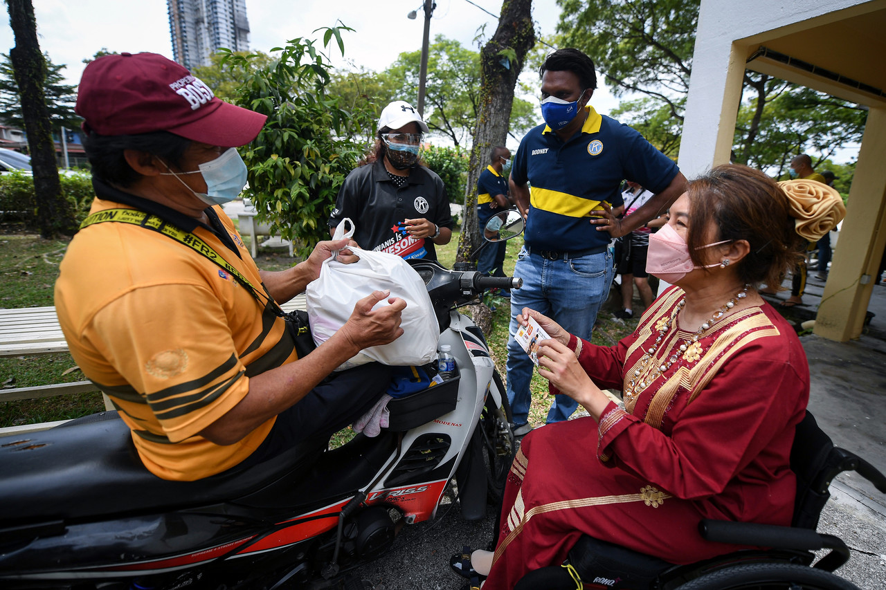 Covid-19: 106 para athletes, OKU receive assistance
