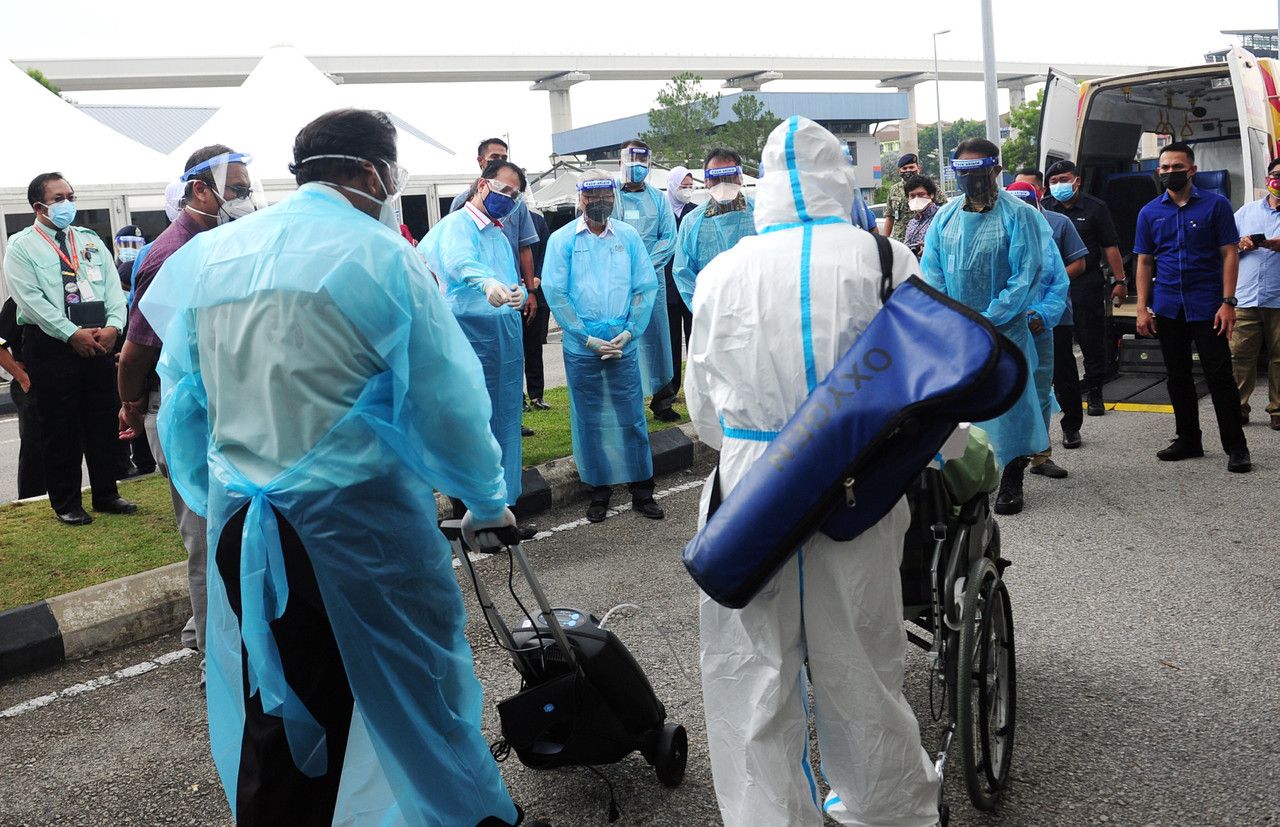 武装部队调派750人 支援巴生谷医院抗疫