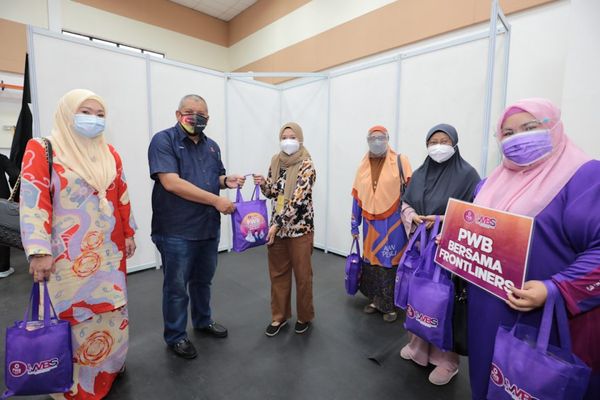 摩力选区MCO3.0期间 派出1600食物篮给受困居民