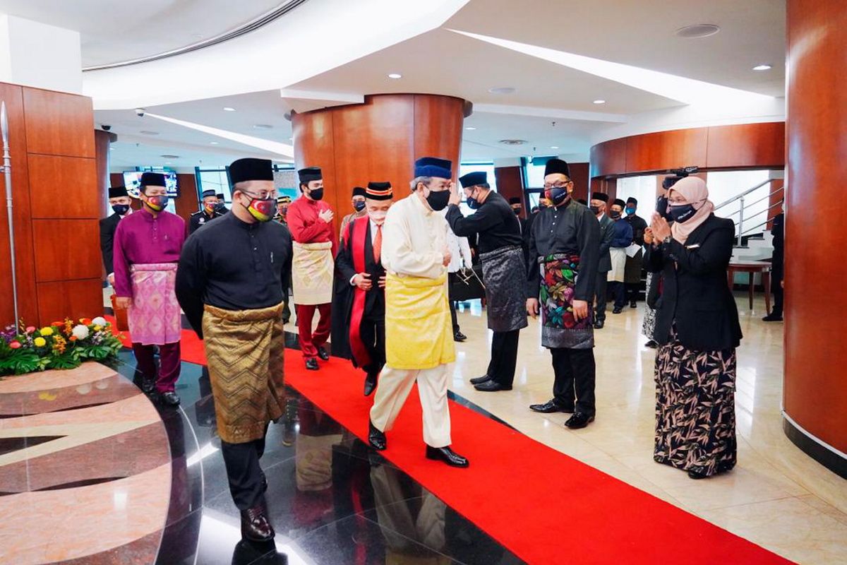 仪式从简.严控人数 雪州议会严谨SOP下开幕