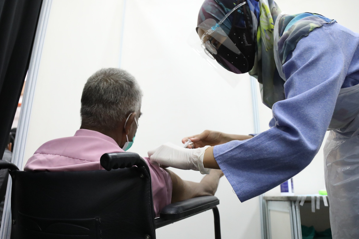 88 peratus penduduk dewasa lengkap terima vaksin