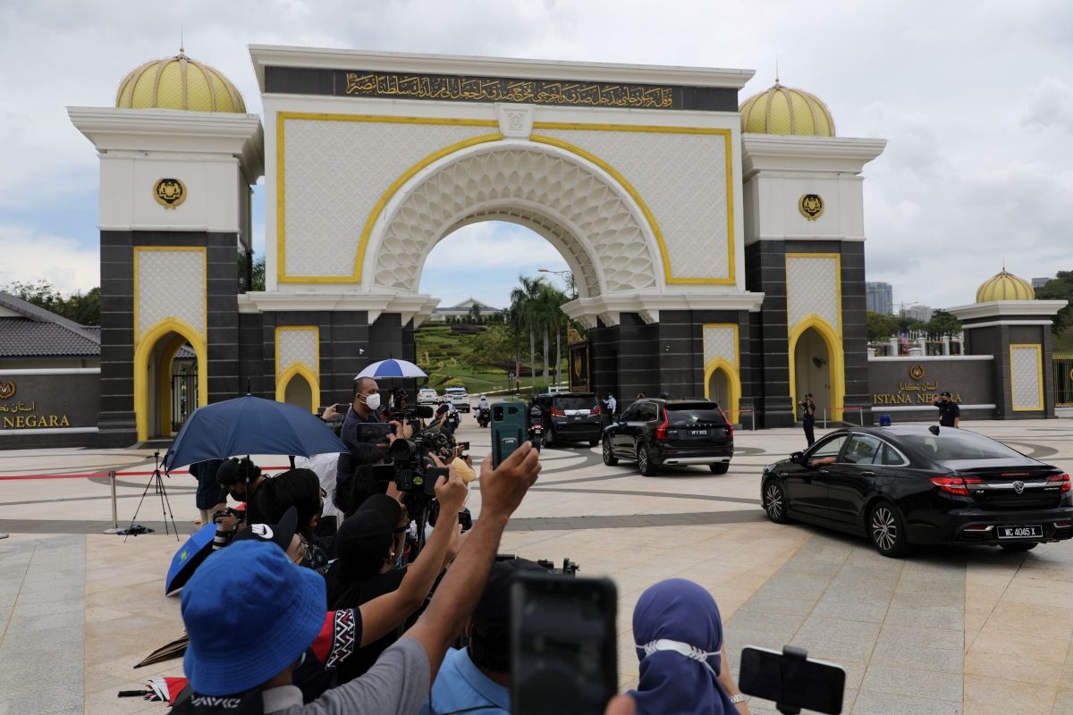 Cabinet has tendered resignation to Agong — Khairy