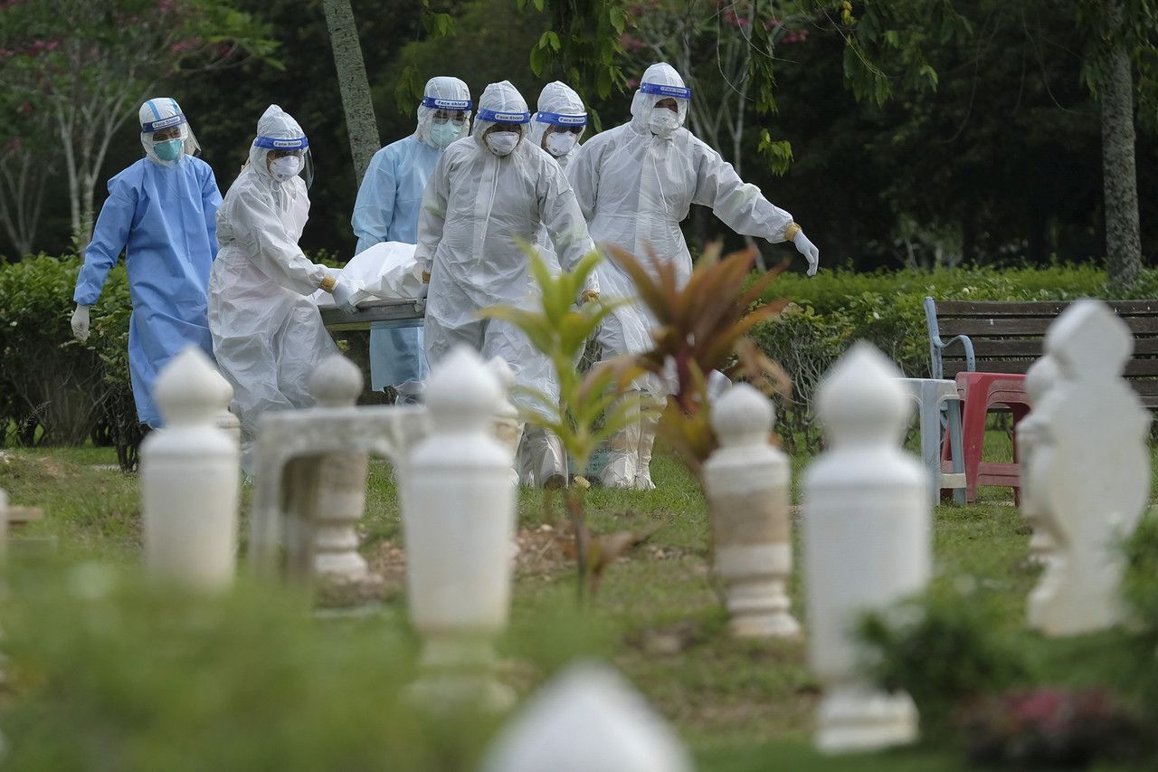 国会再增9病例 副部长助理染疫死亡