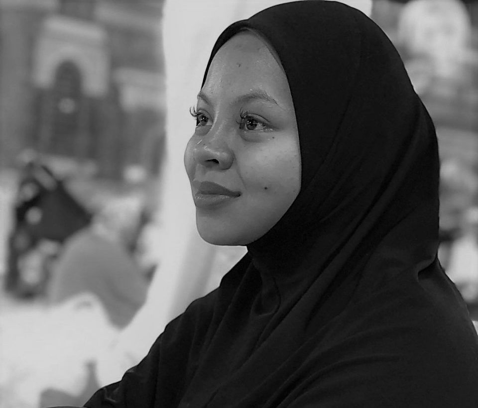 大马歌手茜蒂莎拉不敌冠病 剖腹产后今早离世