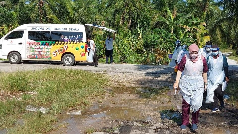 外展队今日到沙白 登门为13户接种疫苗