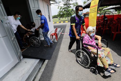 老龄化蓝图白皮书今年呈国会  提高长者女性伤障劳动参与率