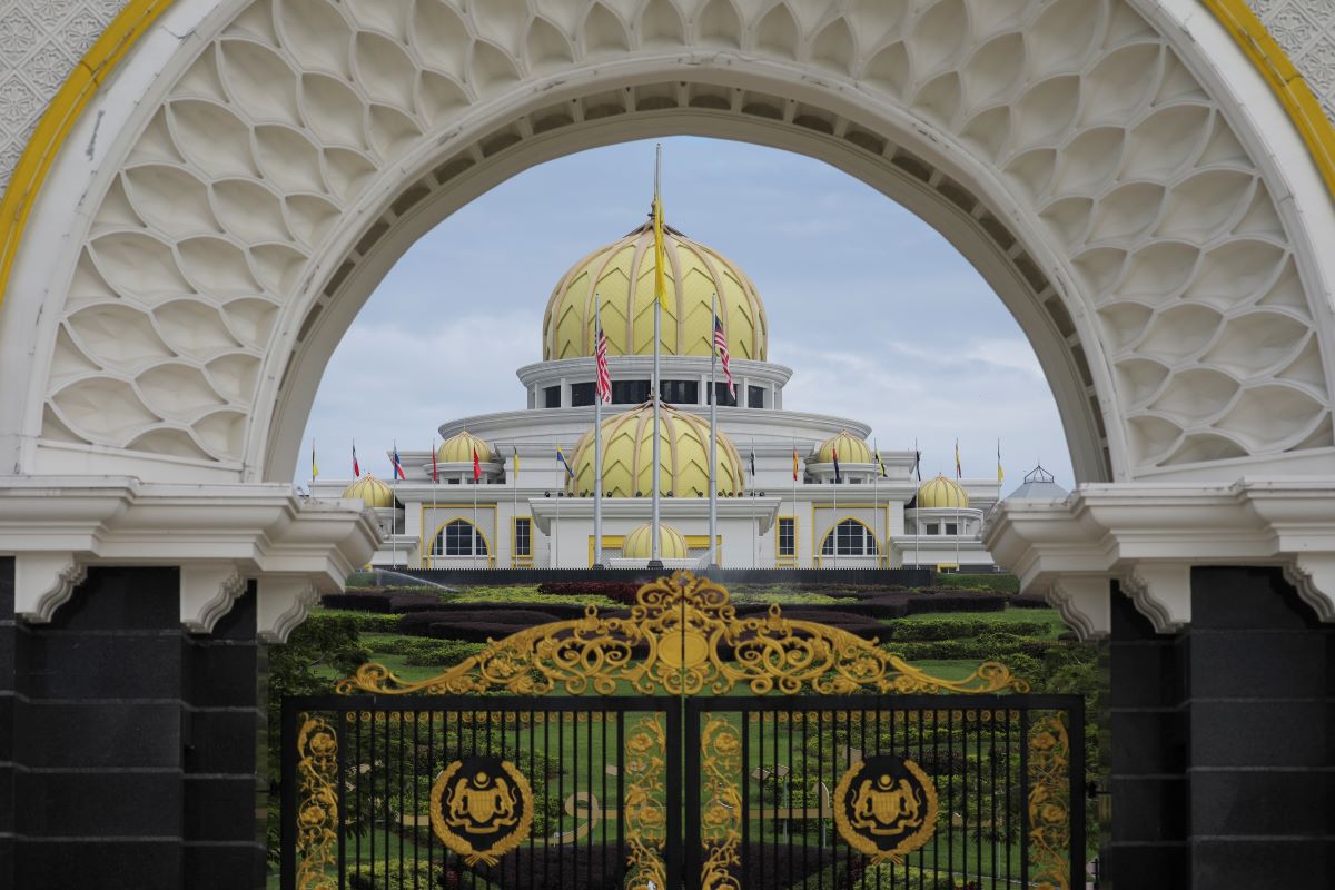 Raja of Perlis chairs 259th Conference of Rulers meeting