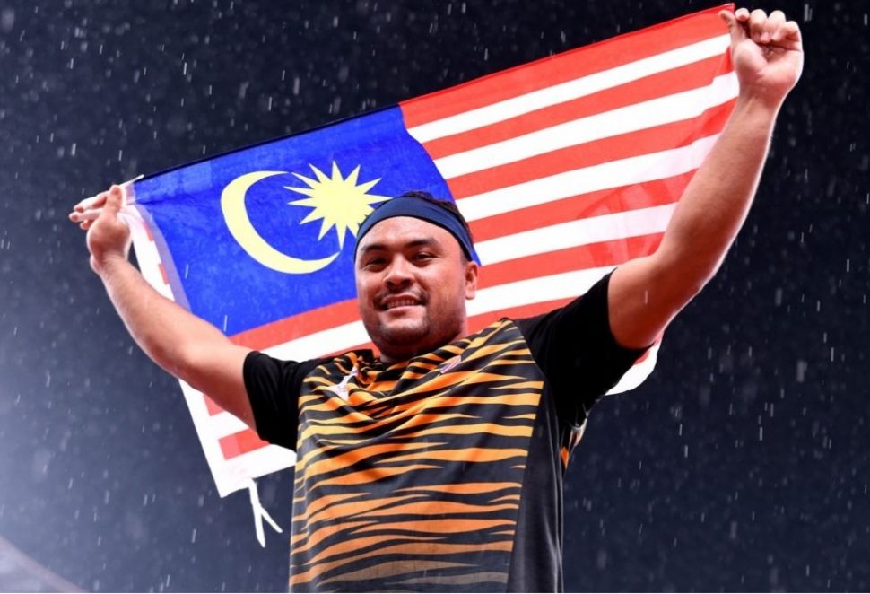 我国残奥铅球选手兹亚失牌 阿米鲁丁：别灰心，成就已铭刻人心