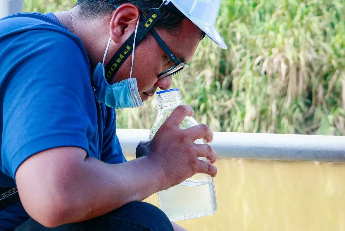 雪水供公司偕水务管理局 彻查士毛月河异味污染肈因