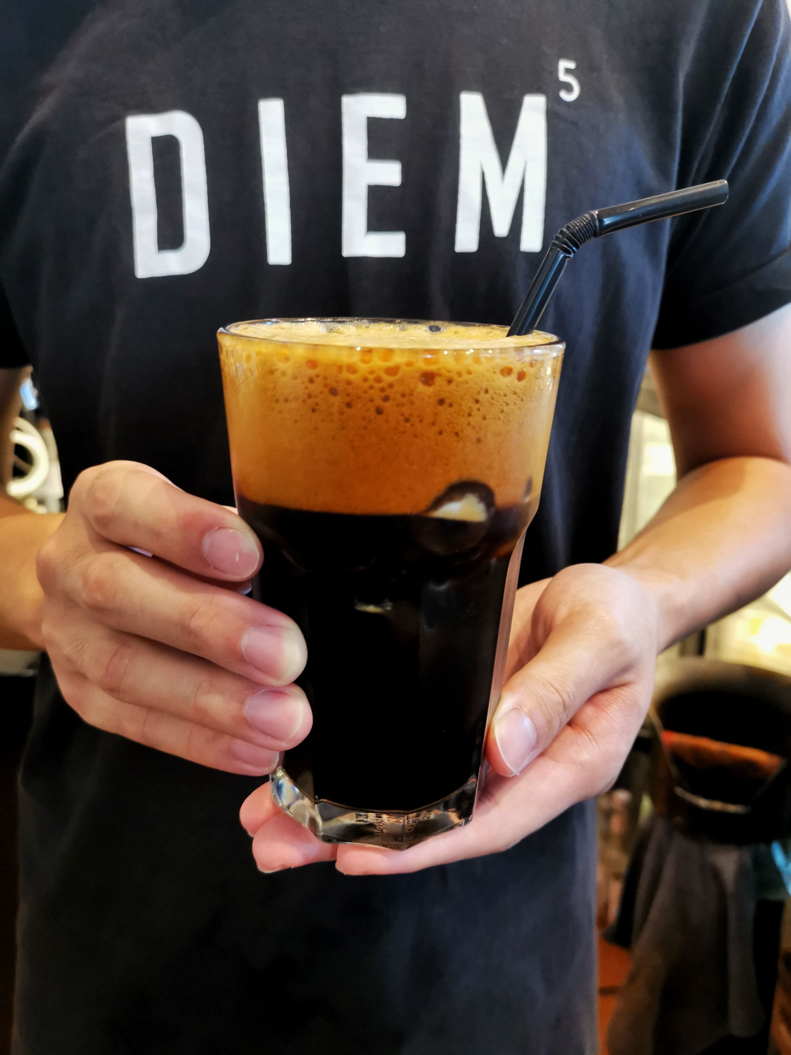 咖啡加木炭违反食品条例  卫生部：食肆业者可被控