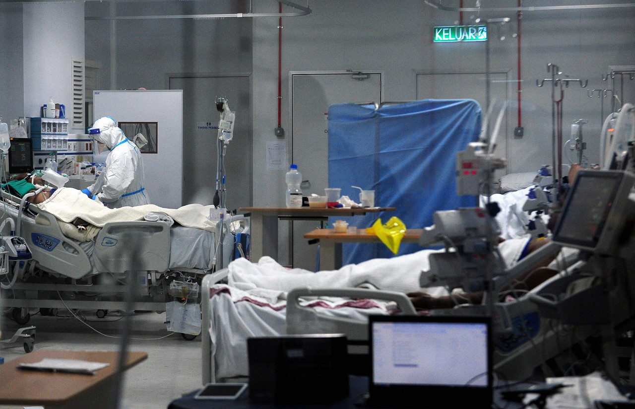 Malaysia faces critical shortage of geriatricians