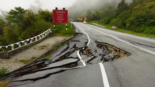 Govt gives RM2.8 bln to maintain federal roads