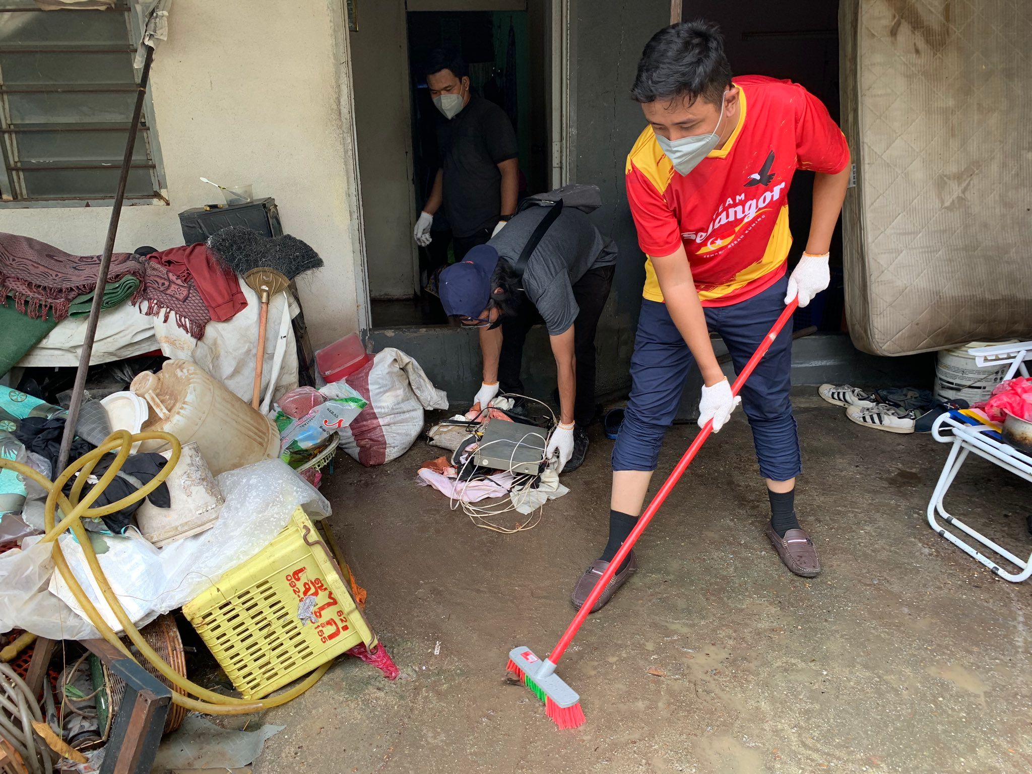 Banjir kilat: Ketua kampung buat bancian permudah bantuan