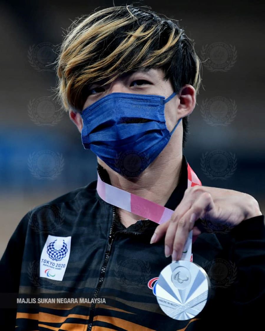 Great Britain’s David Smith dashes Wei Lun's dream of winning gold