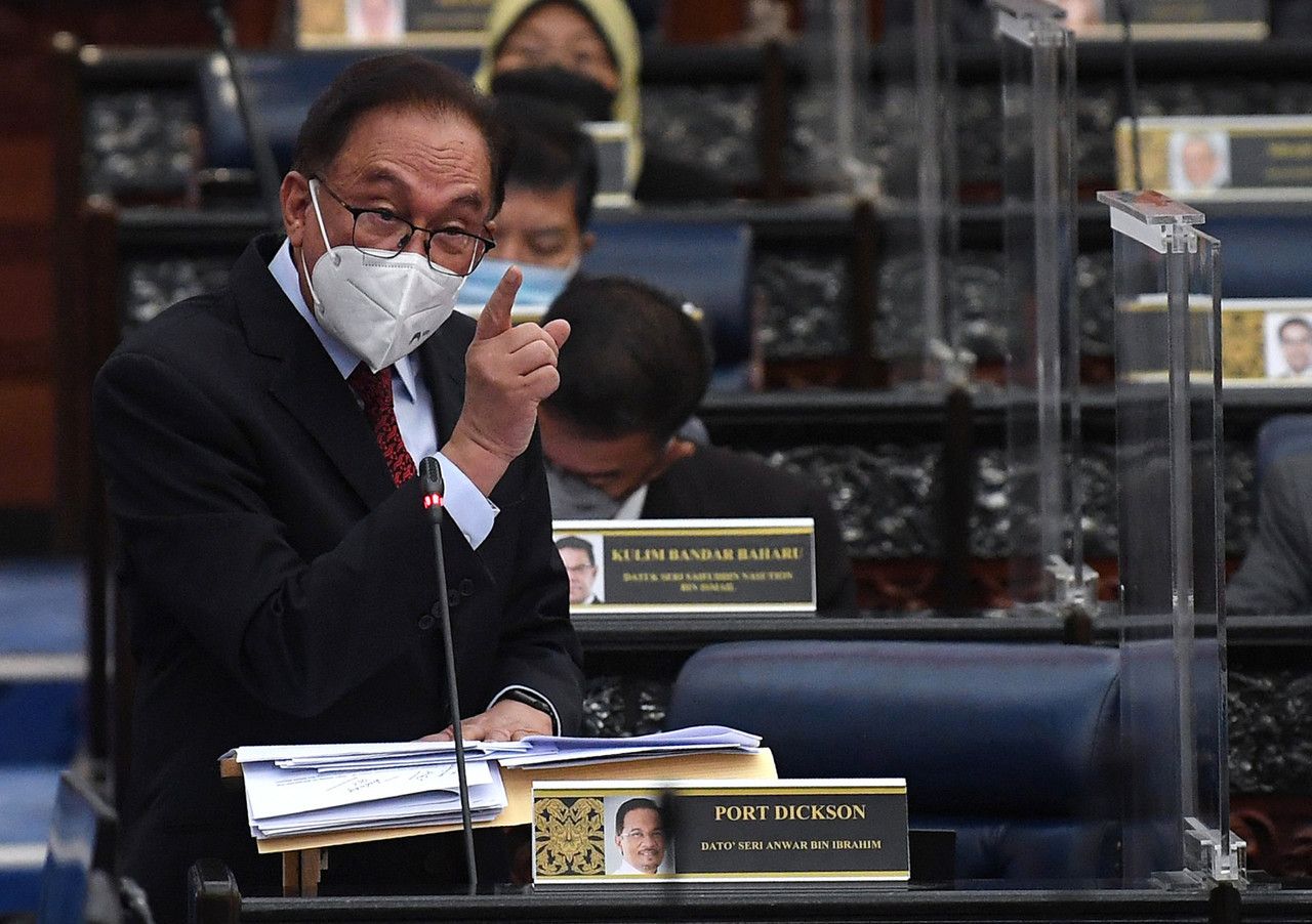 Anwar: Jangan bebankan rakyat dengan cukai baharu