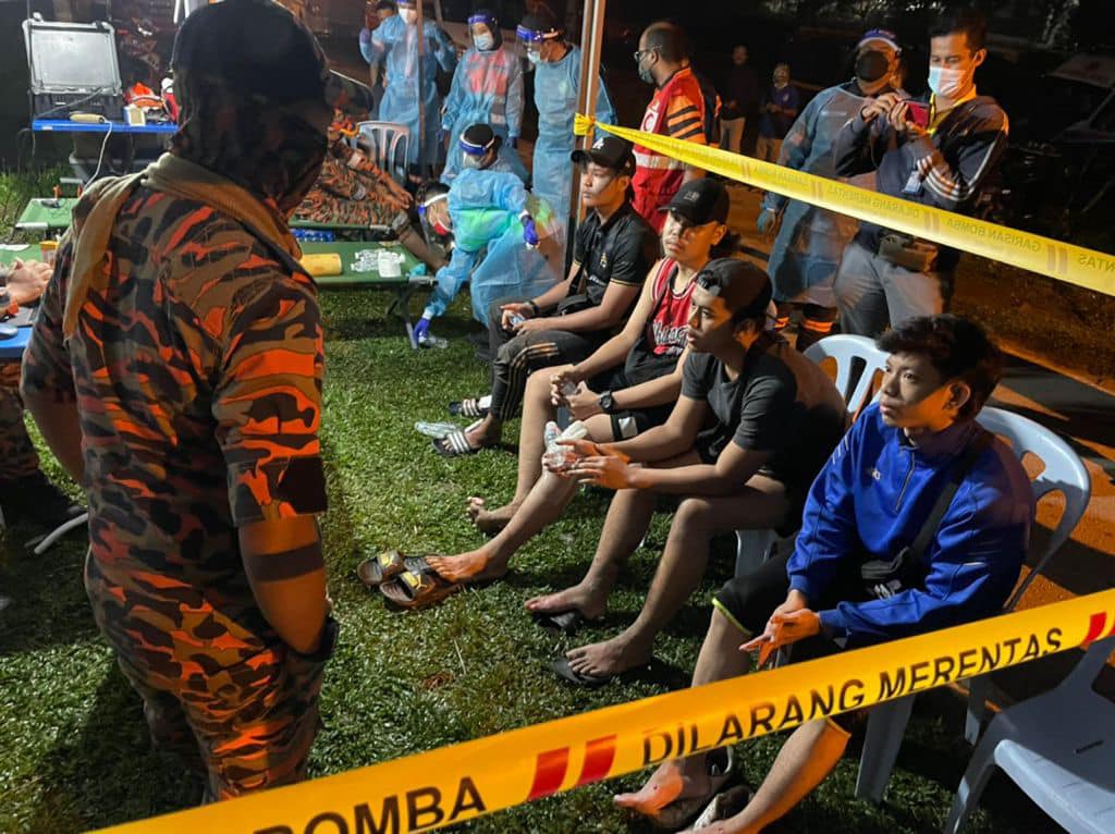 Sesat cari air terjun, tujuh remaja ditemukan selamat