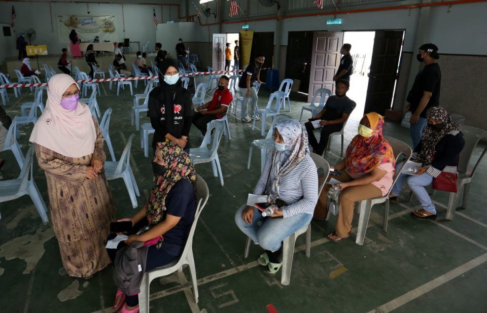 罗芝雅：老板确保雇员完成接种才复工  保证职场社区安全