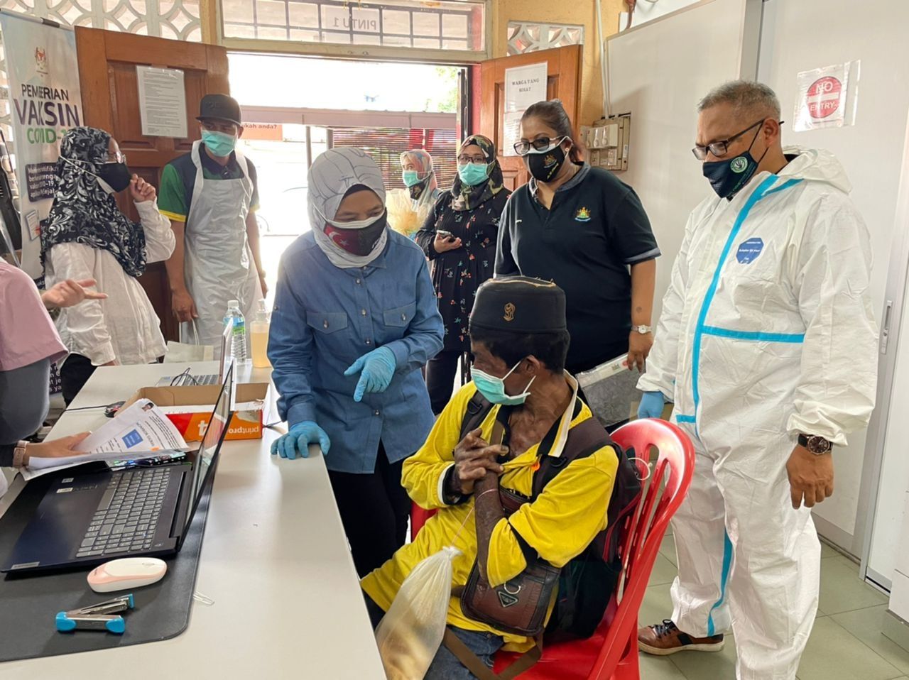 一个也不能少  巴生138流浪者接种