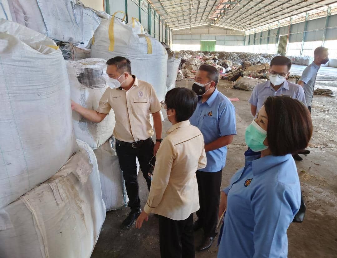 MDHS, pejabat tanah serbu gudang gagal urus sisa berjadual