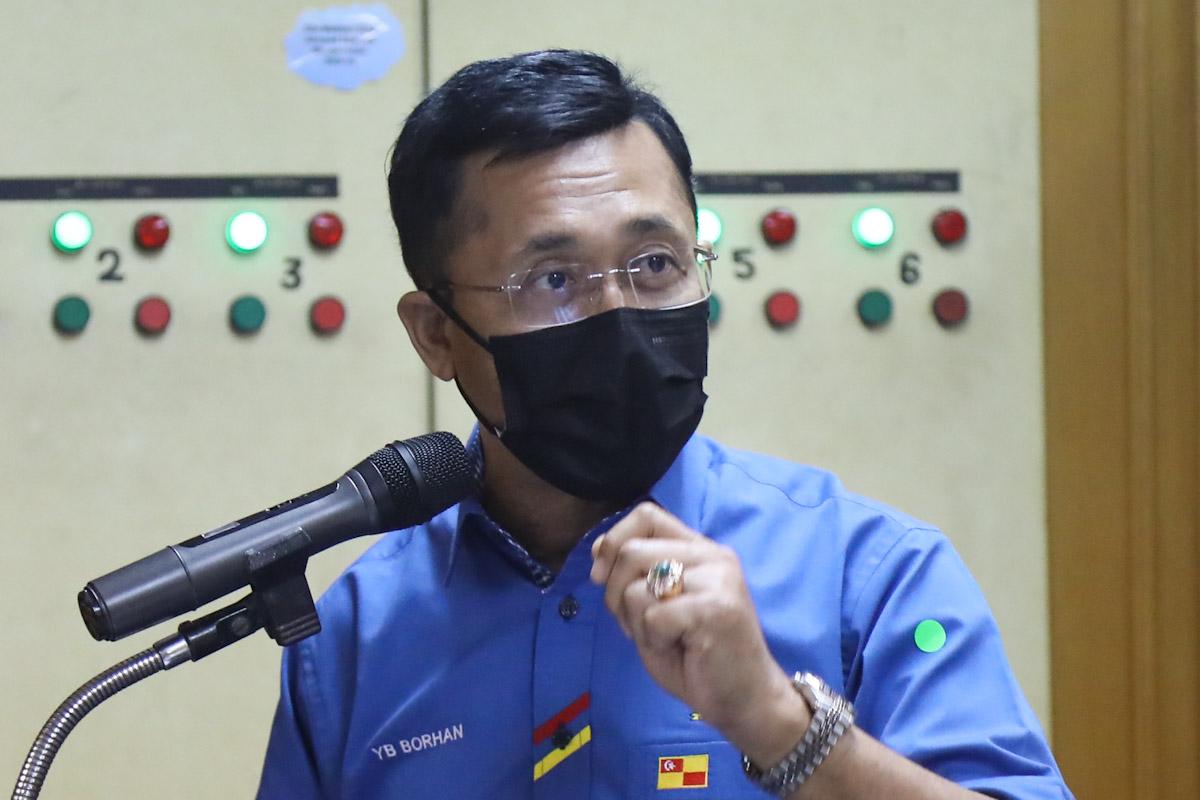 Program khatan perdana bantu ringan beban penduduk kampung tradisi