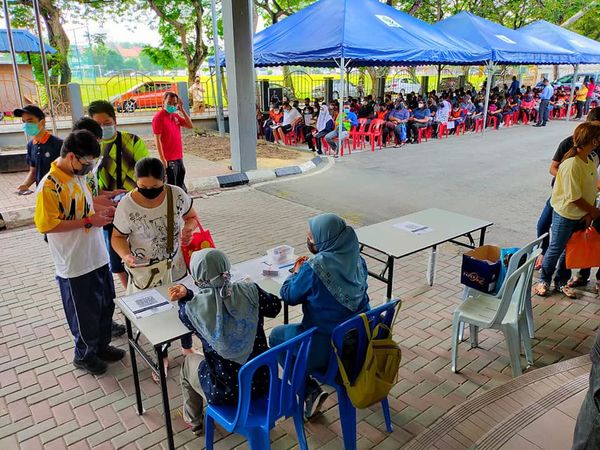 蒲种英达疫苗接种中心重开 专为灵柏兰岭县青少年接种