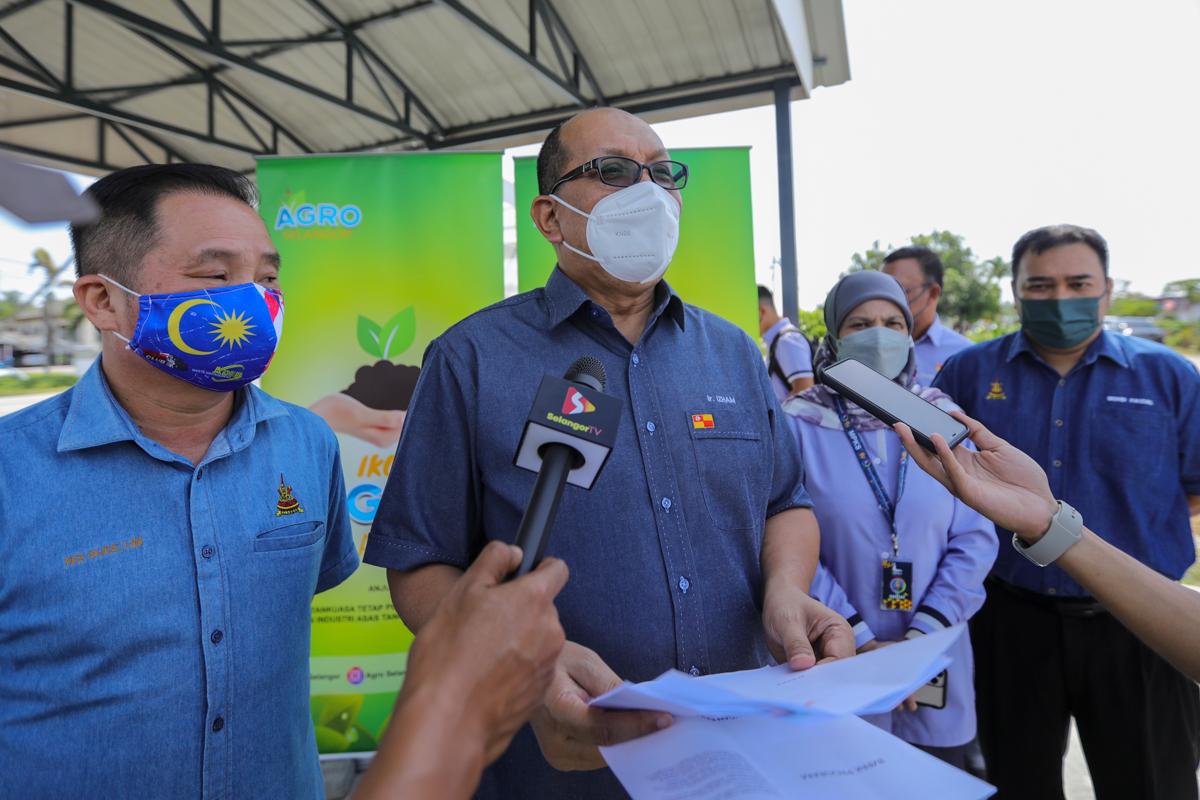 1,000 petani terima data internet percuma mulai minggu ini
