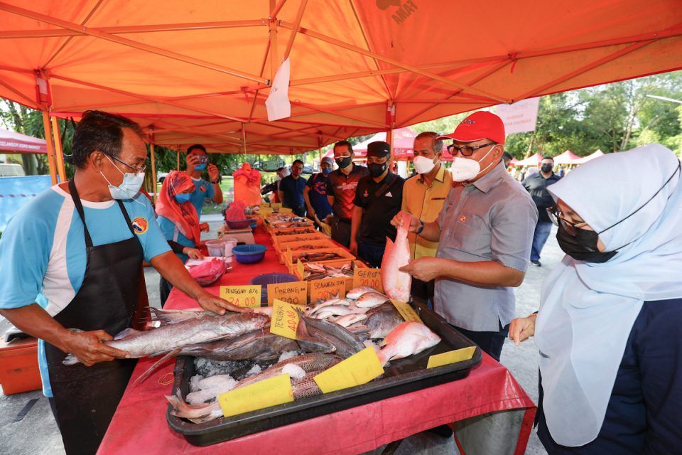 雪州农业市集明年增设更多地点 依兹汉：提高商贩收入