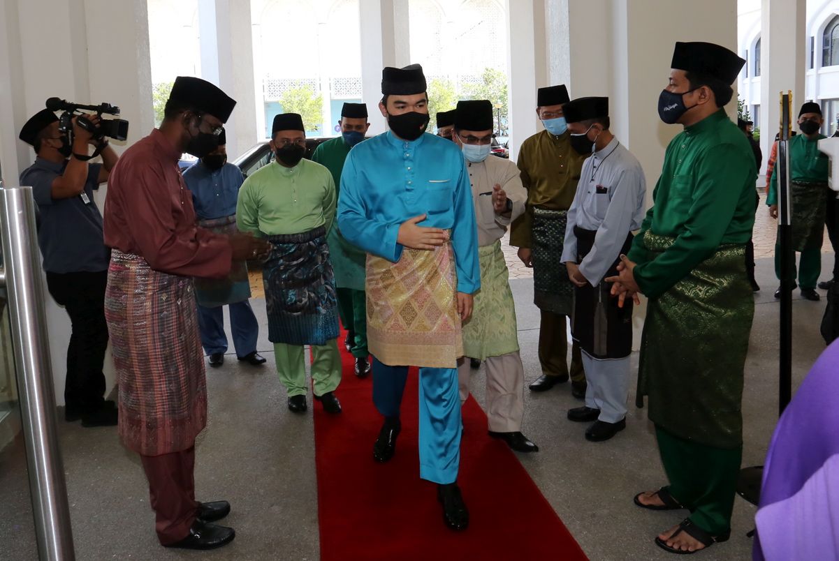Tengku Amir Shah hadir Maulidur Rasul peringkat negeri