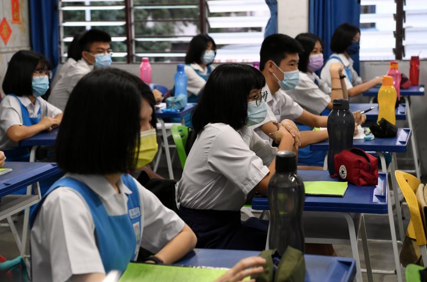 小学校长副校长最高升至DG54级 首相:不会变相降级回执教岗位