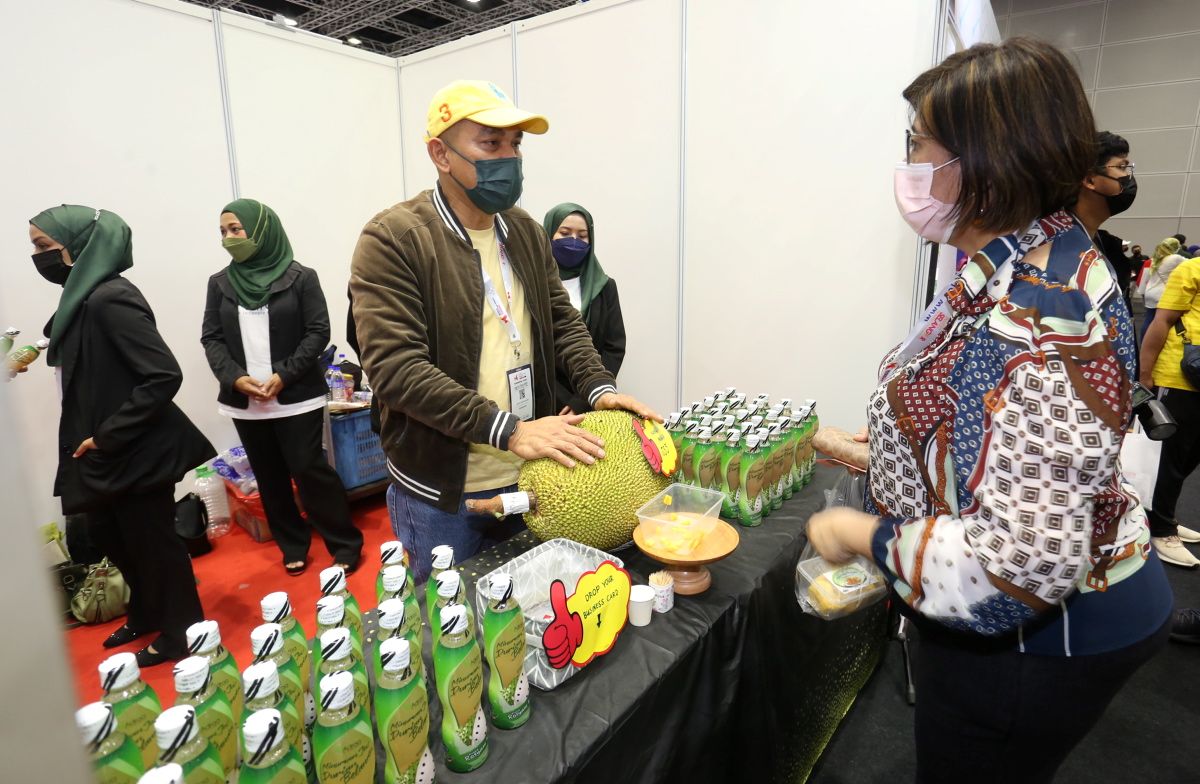 Rosyam Nor 'tabik' usaha Selangor anjur ekspo, bantu usahawan ketika pandemik