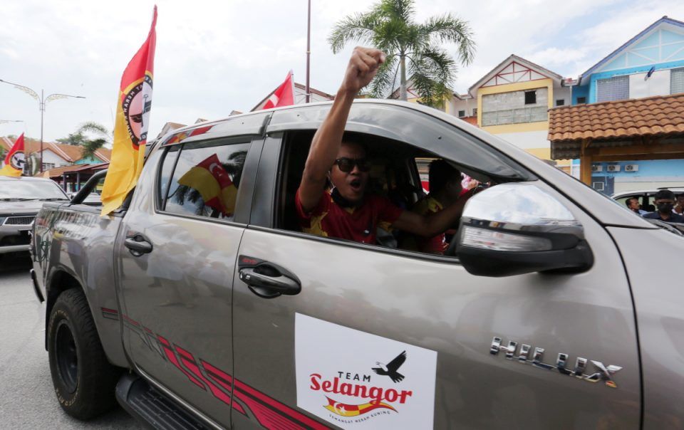 雪义工队2月内花费11万令吉 赠送2000食物篮给州民