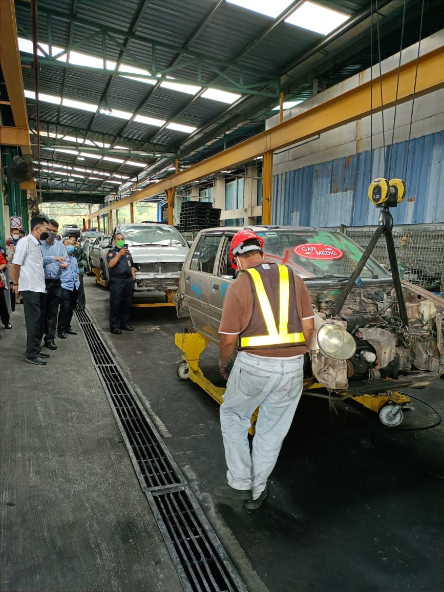 加影市会首落实报废车再循环措施 有效解决市容与卫生问题