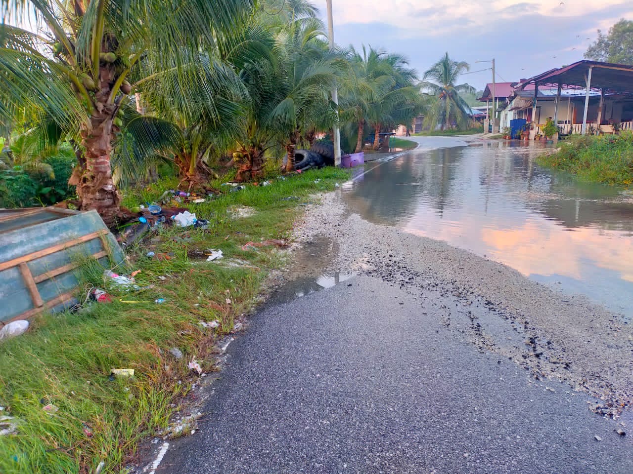 Puluhan rumah di Sabak Bernam dilimpahi air, namun terkawal