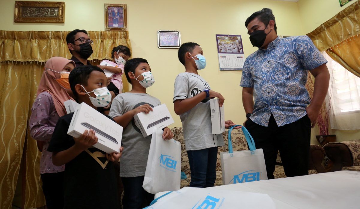 雪州再增2500网卡 让人民补习班更多学生受惠