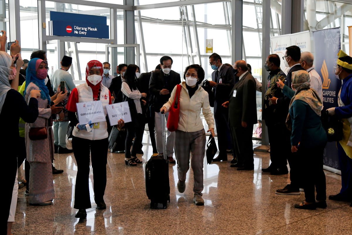 ‘Ulat jaket’ targetting Middle Eastern tourists under watchful eyes of RTD
