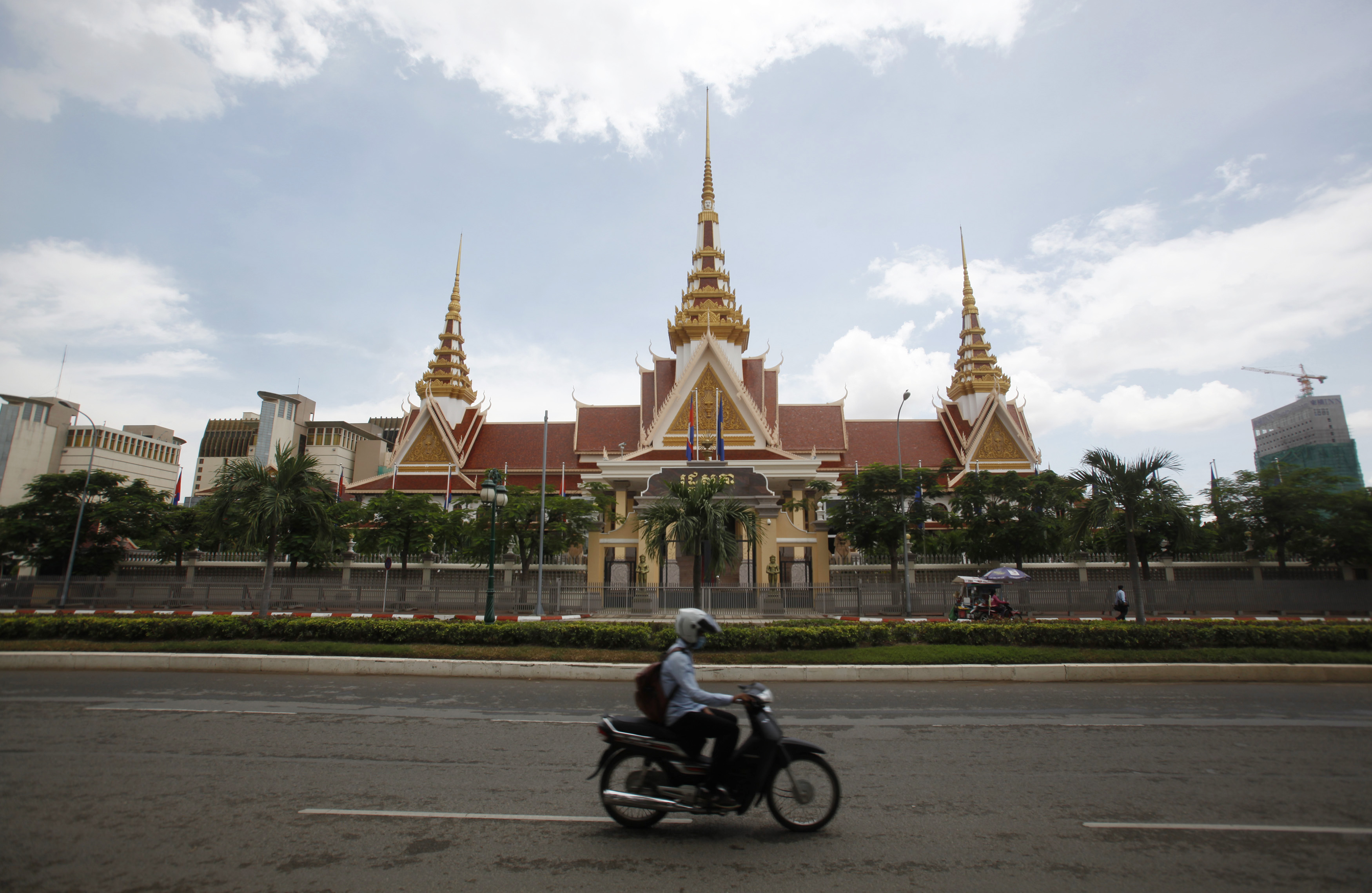 Cambodia rolls out 5th dose of Covid-19 vaccination