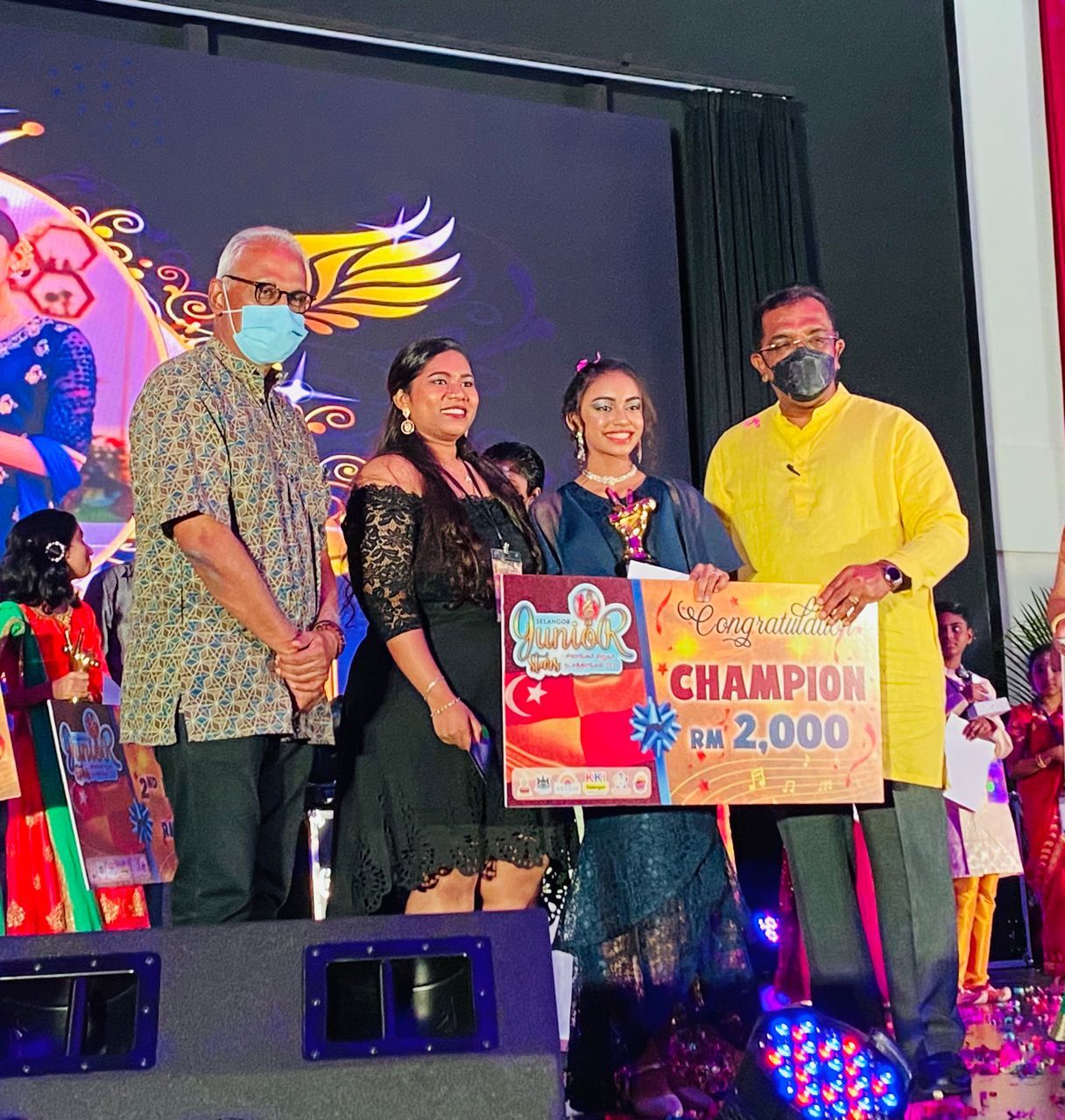 சிலாங்கூர் ஜூனியர் ஸ்டார் 2021 பாடும் திறன் போட்டி வெற்றியாளர் கீர்த்திகா ராமலிங்கம்