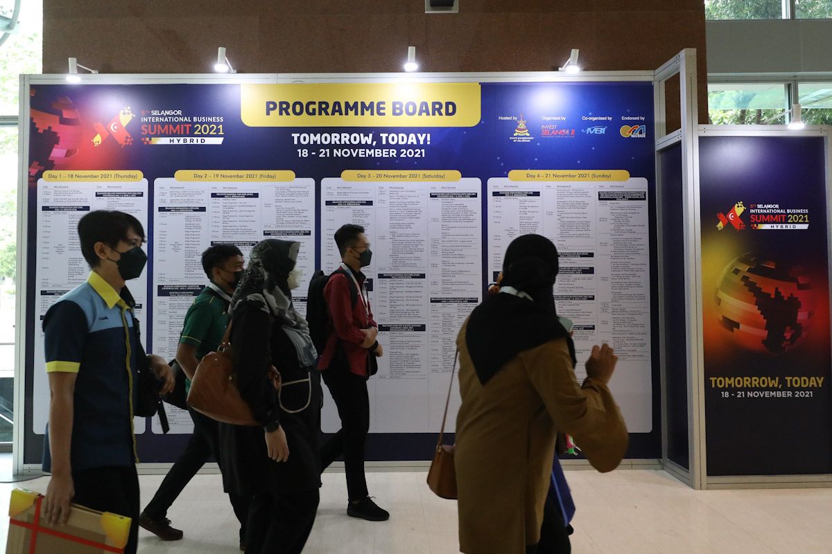 雪国际商务峰会：12国市长亚洲市长峰会开讲  分享精明城市经验及知识