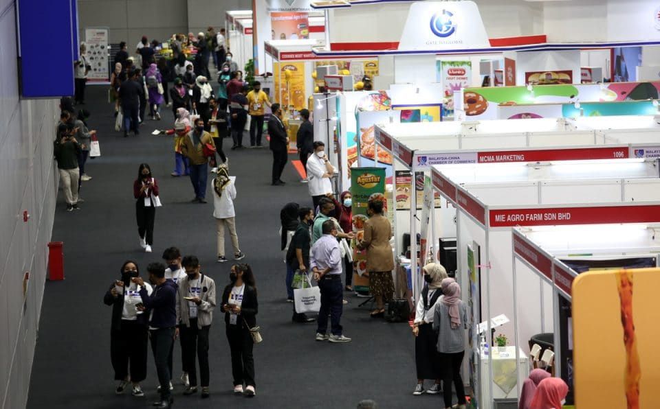 雪商务峰会多项主题展 为海内外企业搭建桥梁拓商机