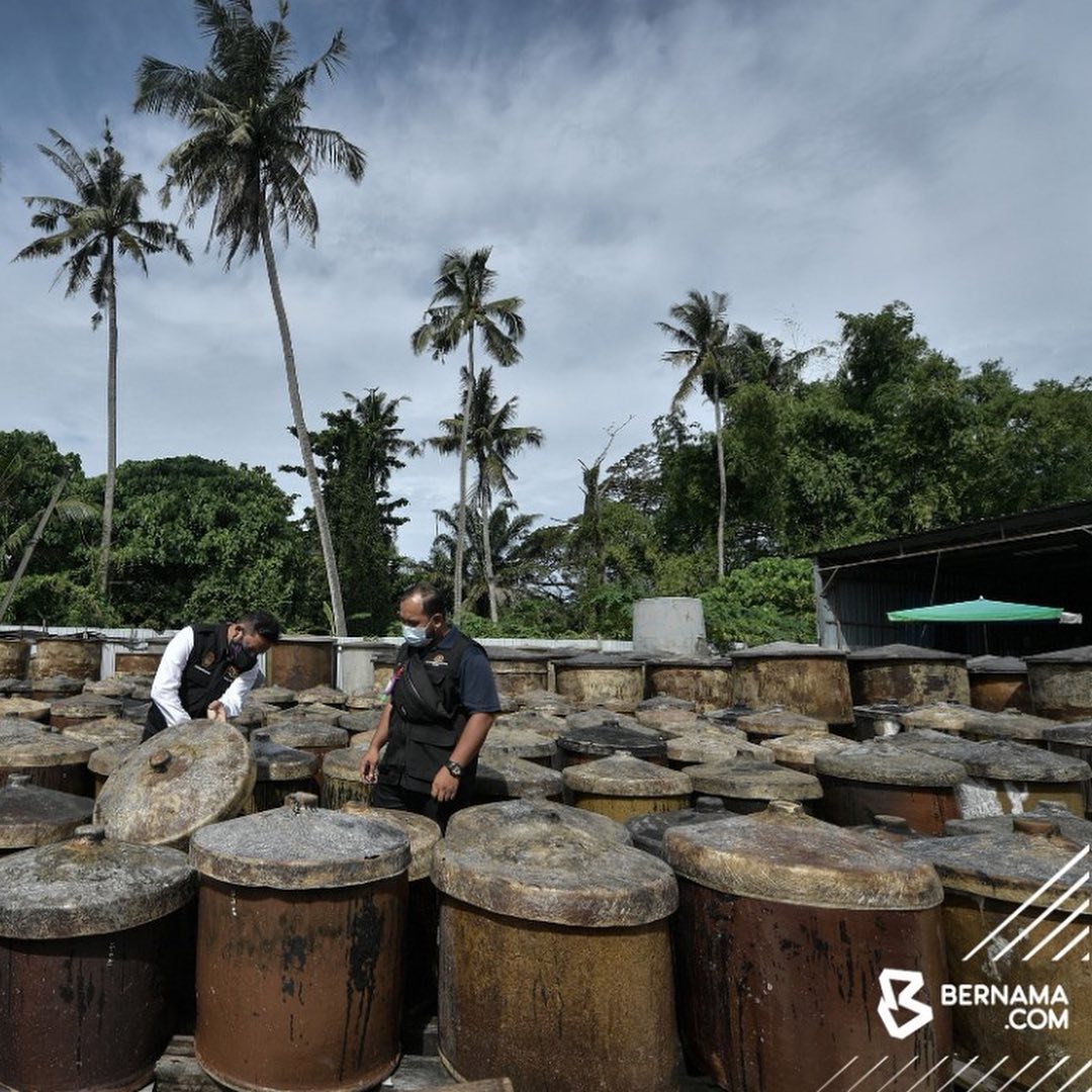Kilang kicap, roti diarah tutup kerana kotor