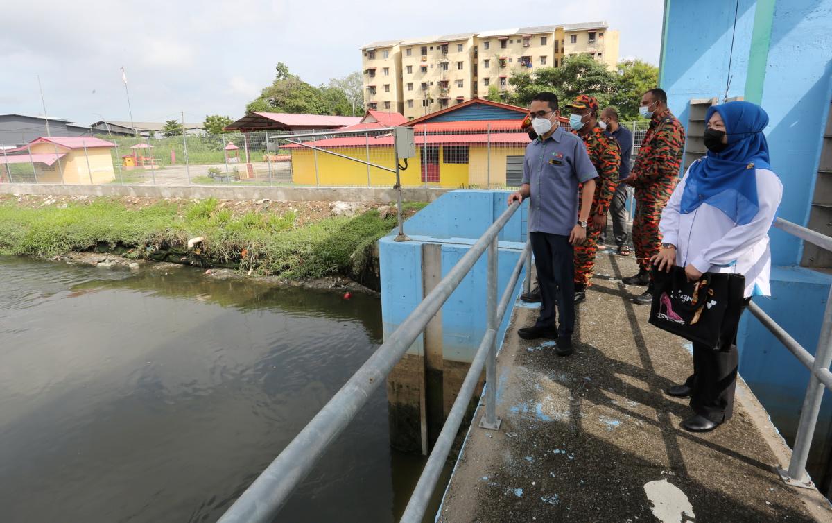 Fenomena air pasang besar: 11 kawasan berisiko banjir di Klang
