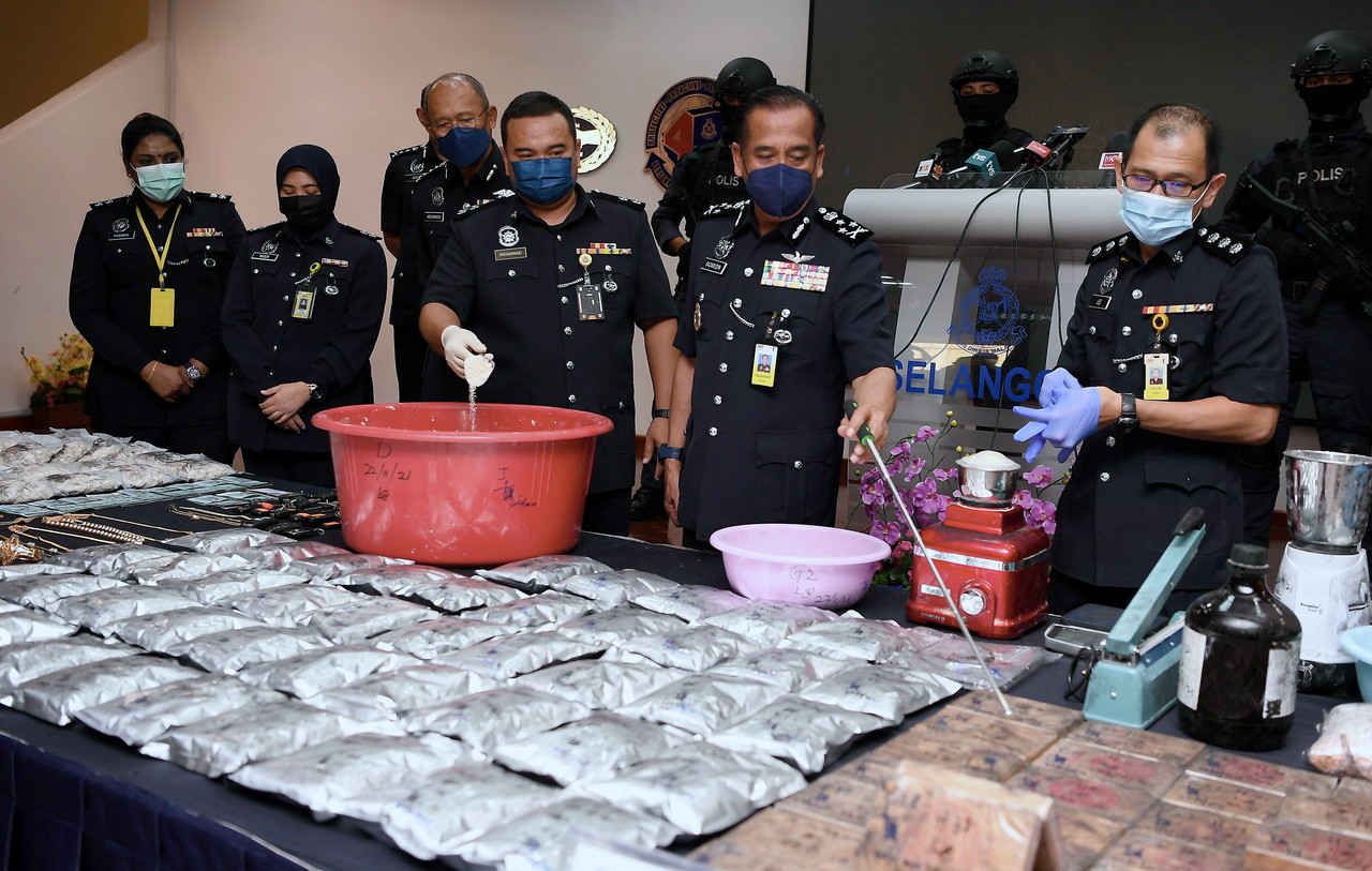 Makmal dadah diserbu, aset lebih RM10 juta disita