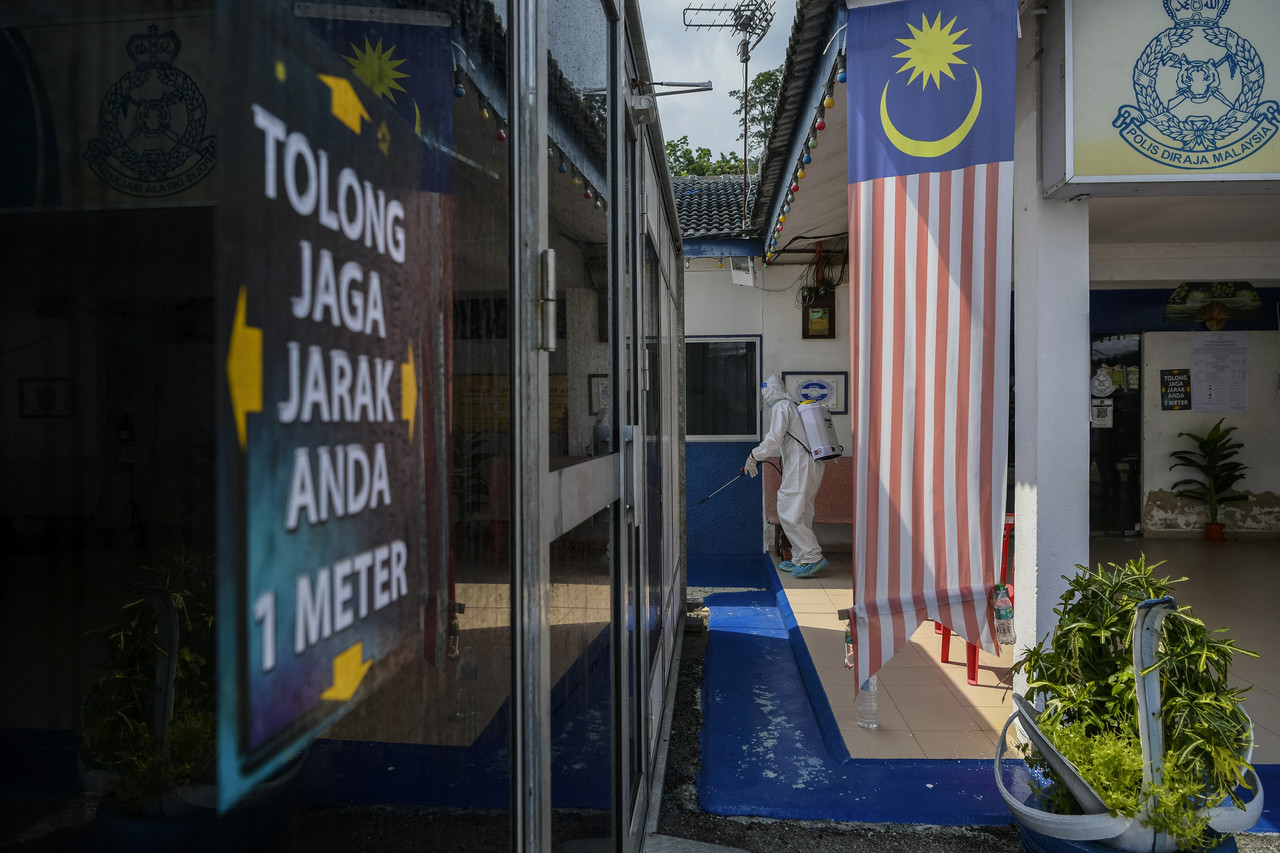 PRN Melaka: Pusat pengundian dibuka, bermula 8 pagi