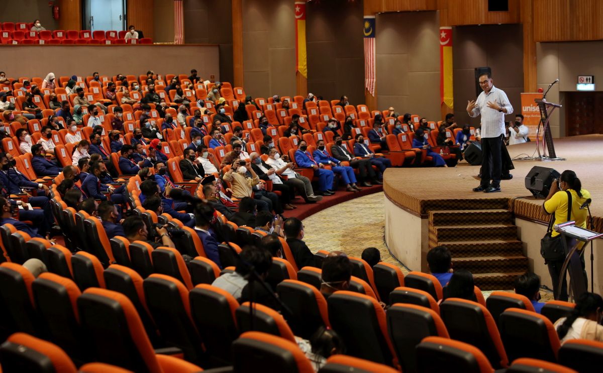 "டவுன் ஹால் 18 வாக்களிப்பு" நிகழ்வு இளையோர் அரசியல் சூழலை மாற்றும்