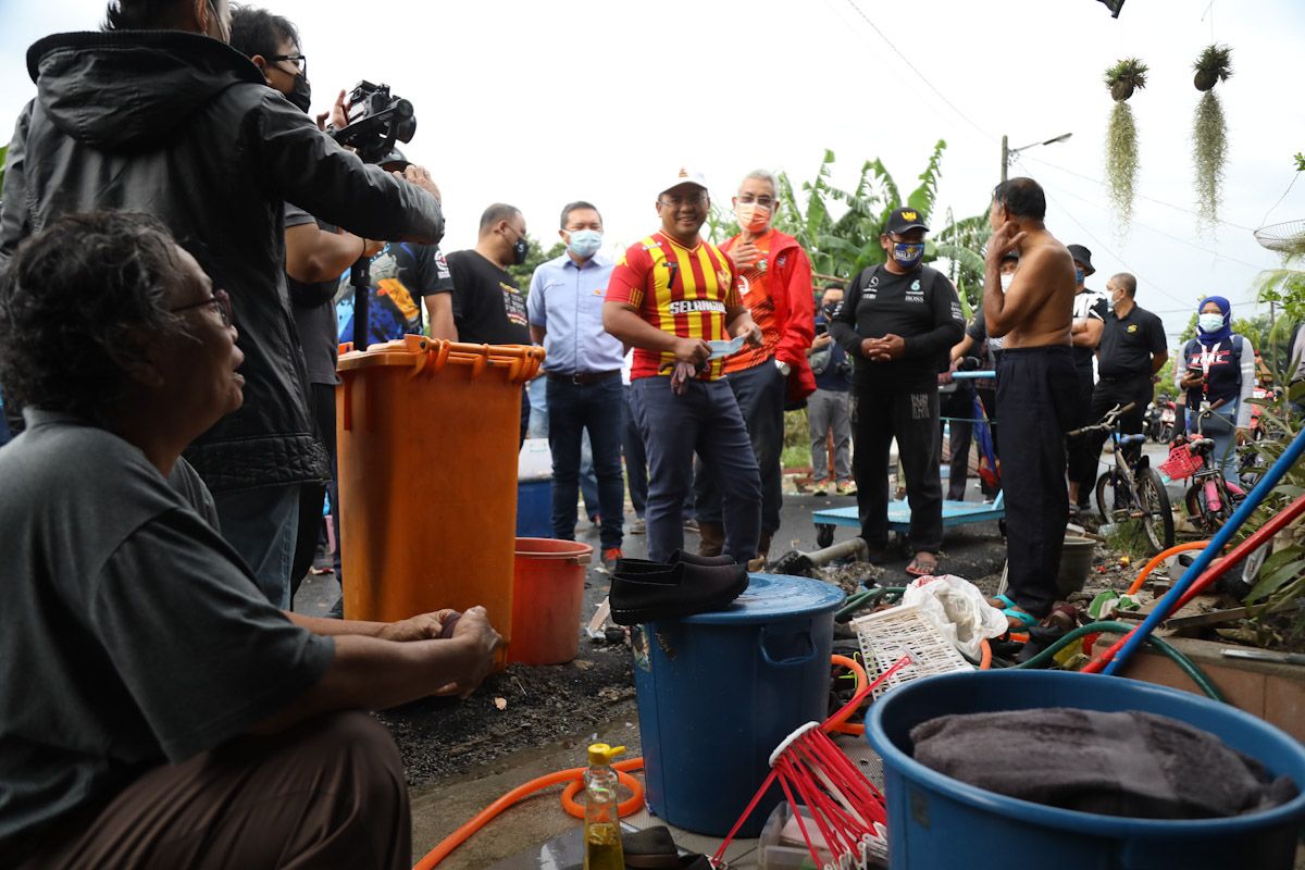 Proses bantuan RM1,000 dipermudah, pastikan rakyat terjejas tidak terbeban