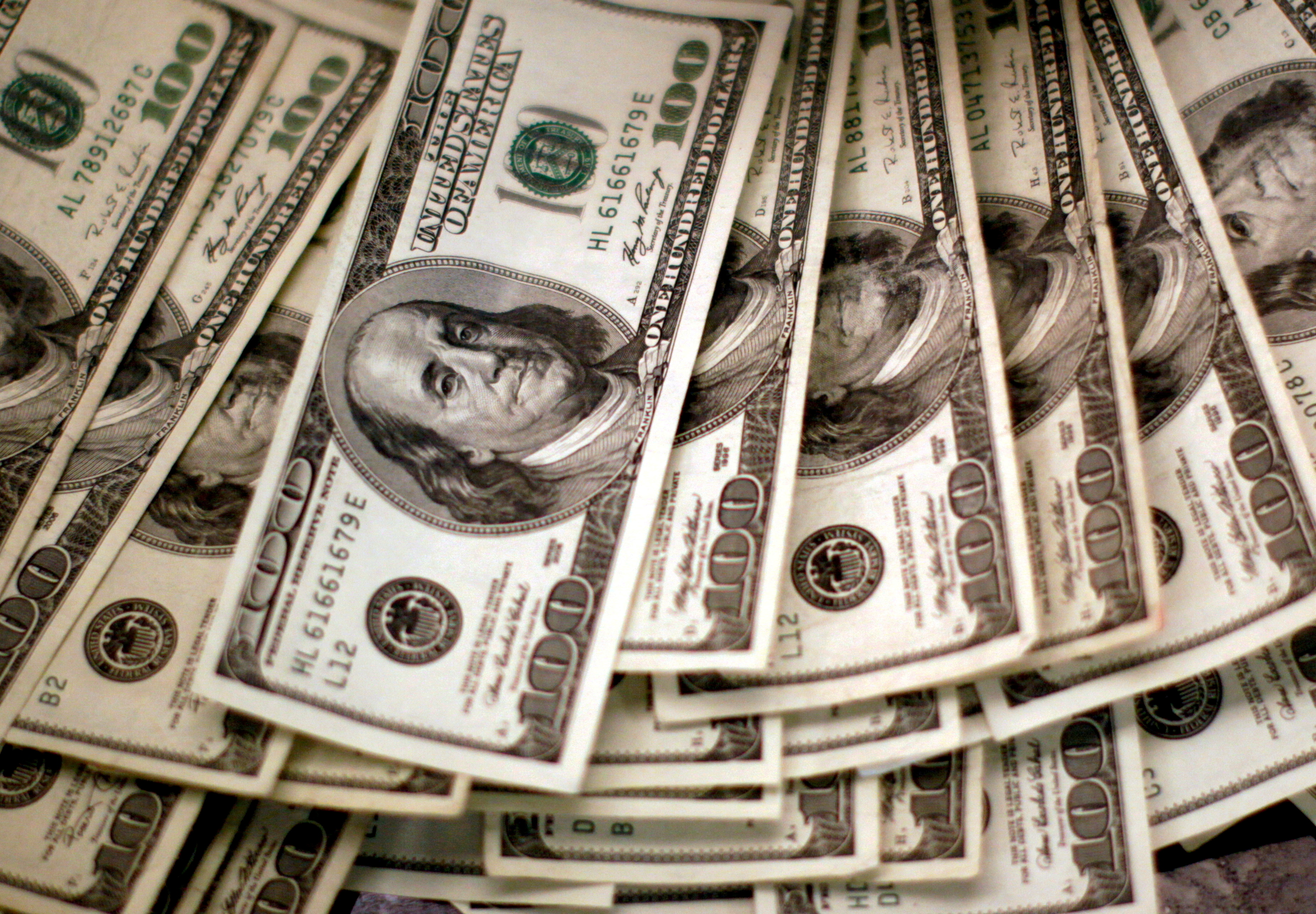 Ringgit extends downtrend against US dollar