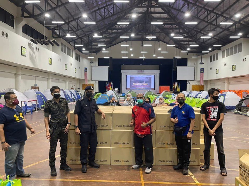 救灾小组走入雪州4县  国家皇宫投入民间救灾