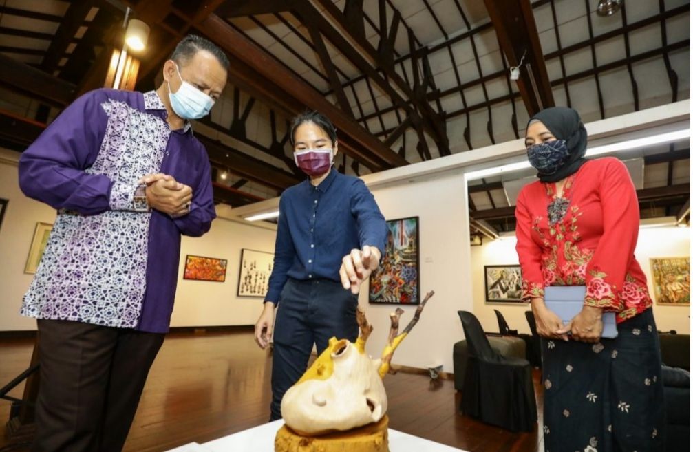 莎阿南画廊明年起办实体展