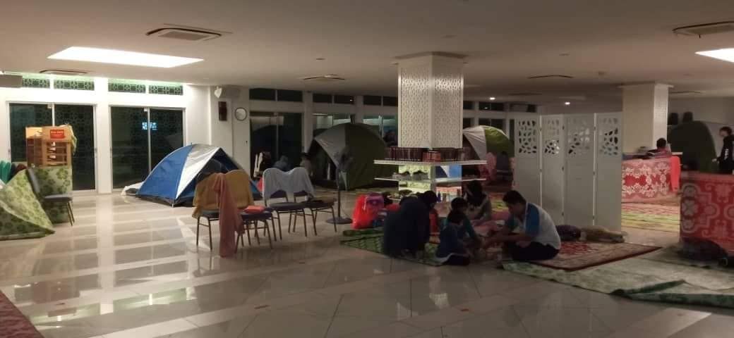 Floods: Five locations in Shah Alam UiTM turned into relief centres